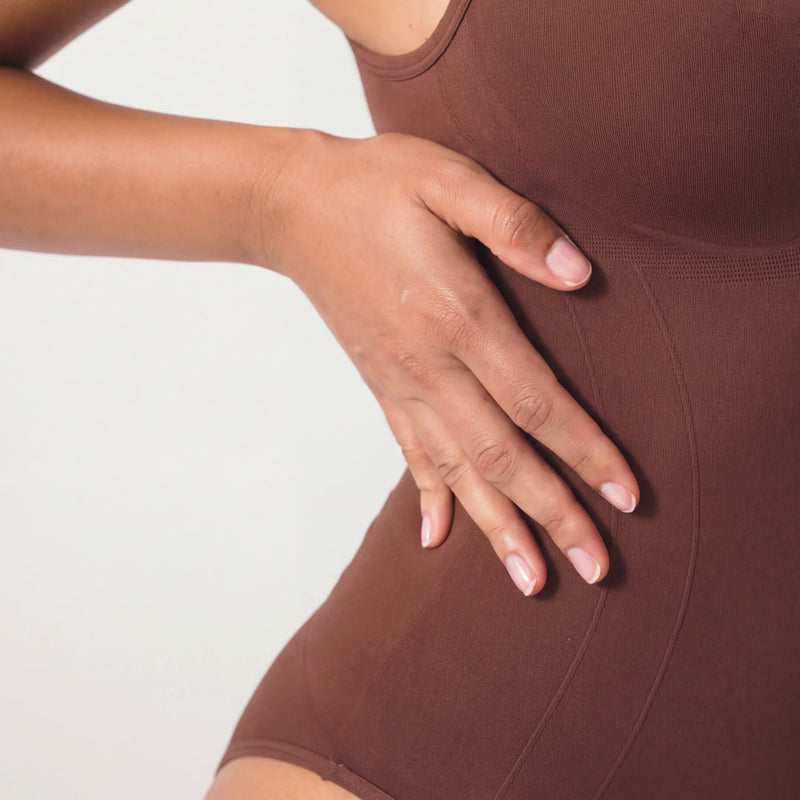 Shaping Body mit breiten Trägern | Braun
