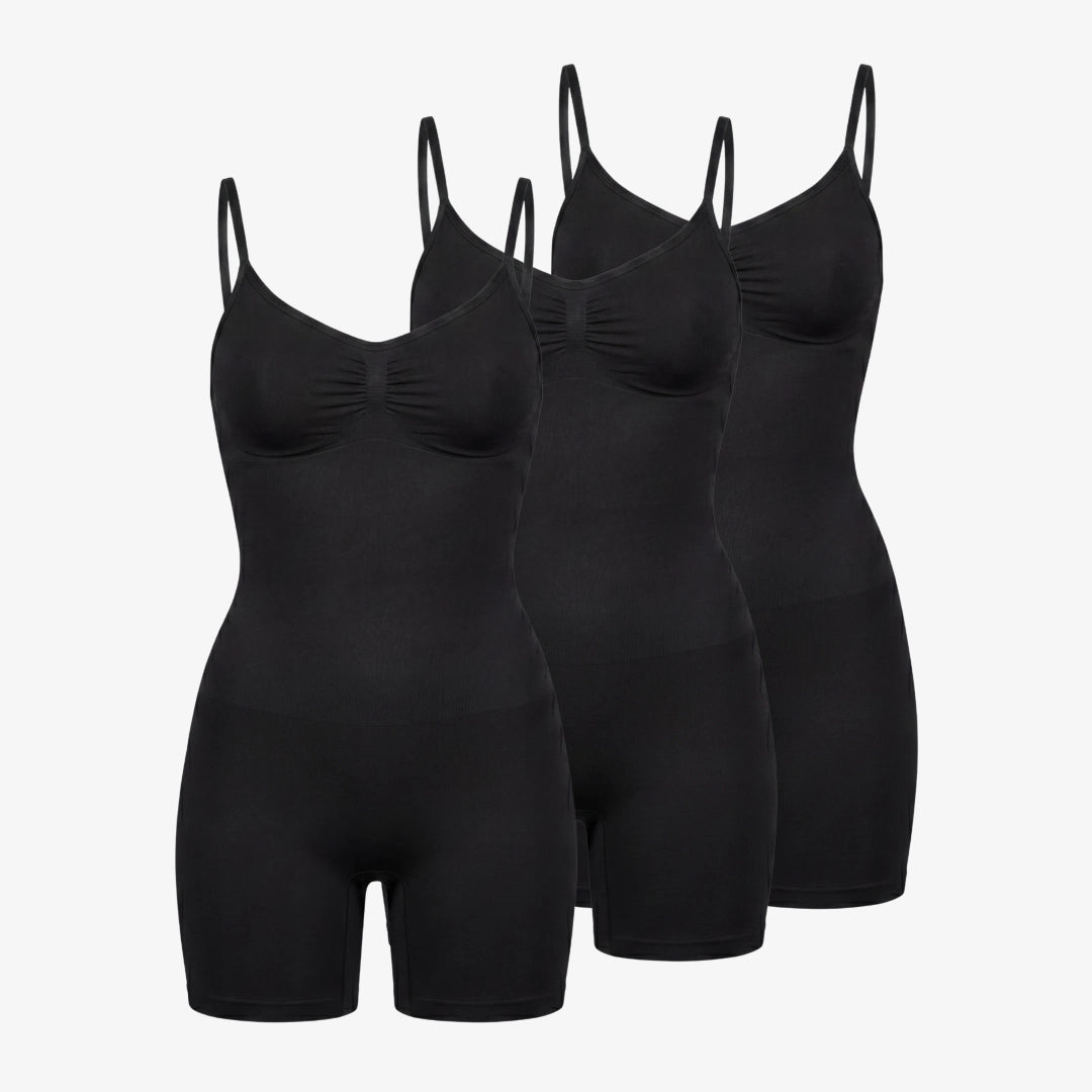 {"alt": "Shaping Bodysuit Shorts - Oberteile - Schwarz", "quantity":"3"}