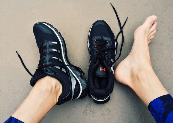 Schuhe ohne Socken - Sneaker barfuß tragen - SNOCKS
